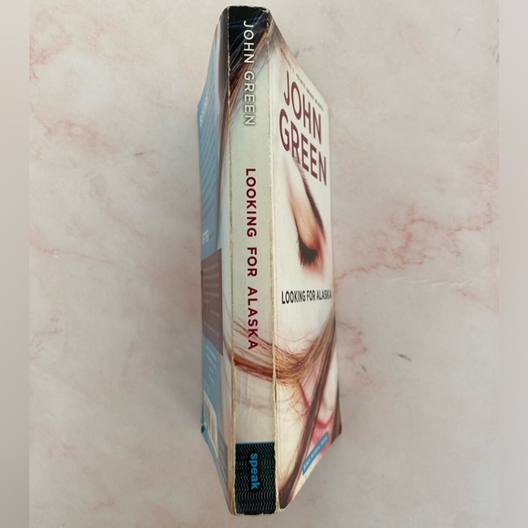 Looking for Alaska by John Green Book - Picture 4 of 5